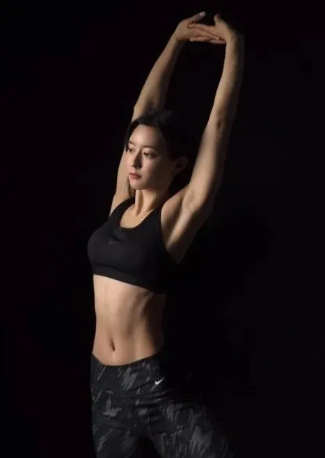 韓國田徑女神爆紅網(wǎng)絡，天使臉魔鬼身材！網(wǎng)友：力量美我愛了