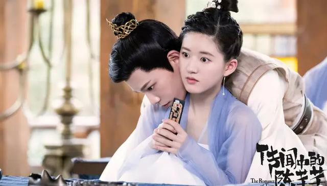“古靈精怪”別硬演，比起裝嫩、擠眉弄眼，這8位女明星高明的多