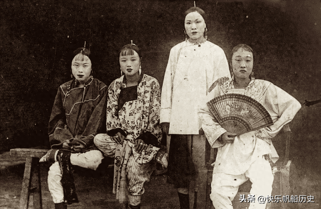 【晚清青樓舊影】女子媚態(tài)撩人，豐乳肥臀，風韻撩心！