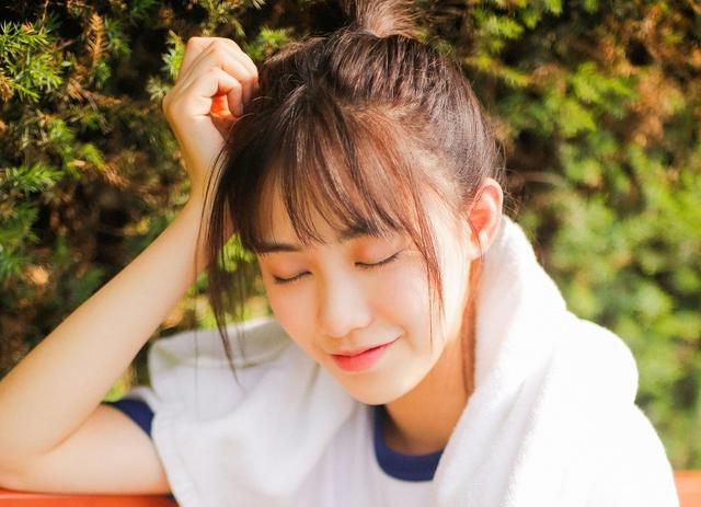 小說：為了得到荒古圣體，我上門逼婚高冷校花