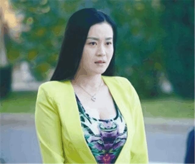 只因“胸中有溝壑”，被揣測的關(guān)婷娜，娛樂圈里最悲哀的“真相”