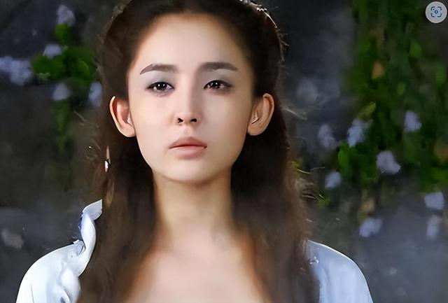 “風(fēng)流玉女”古力娜扎秘史：美空出身又當(dāng)又立，外純內(nèi)騷私交混亂