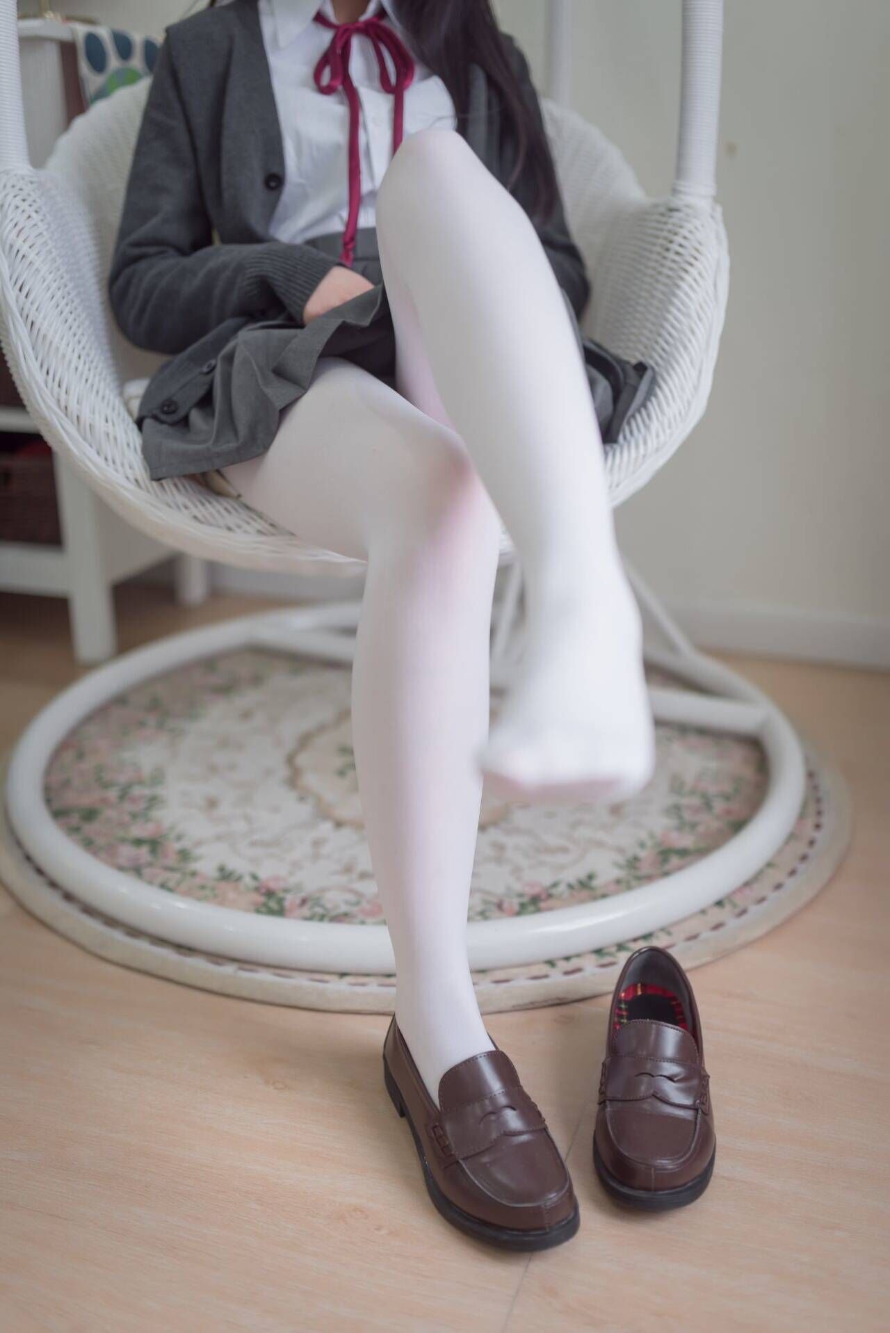 迷人的白絲