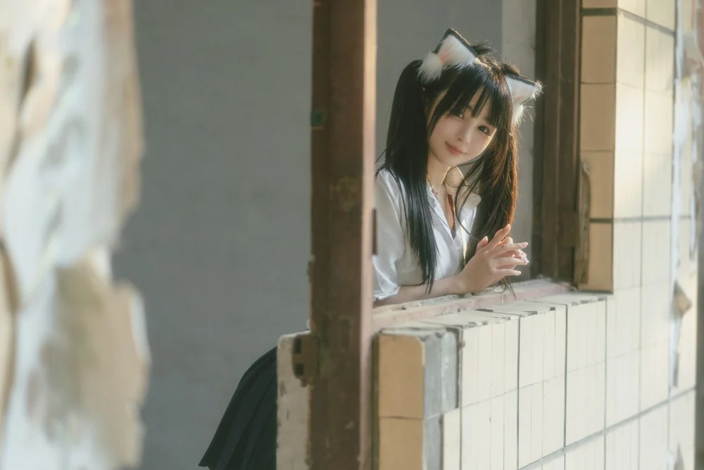 誘惑學(xué)生裝美女