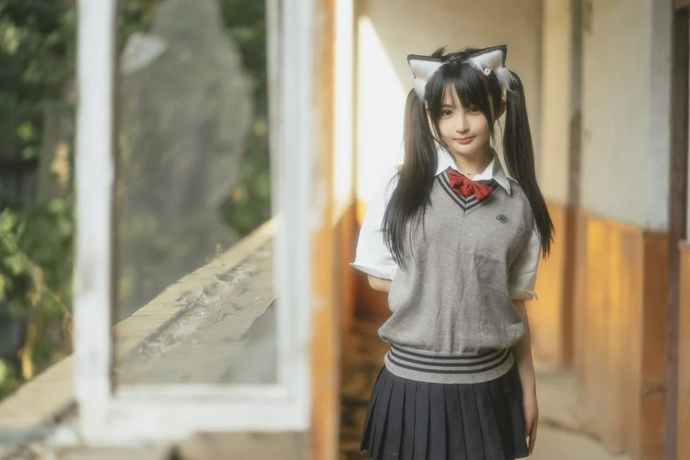 誘惑學(xué)生裝美女