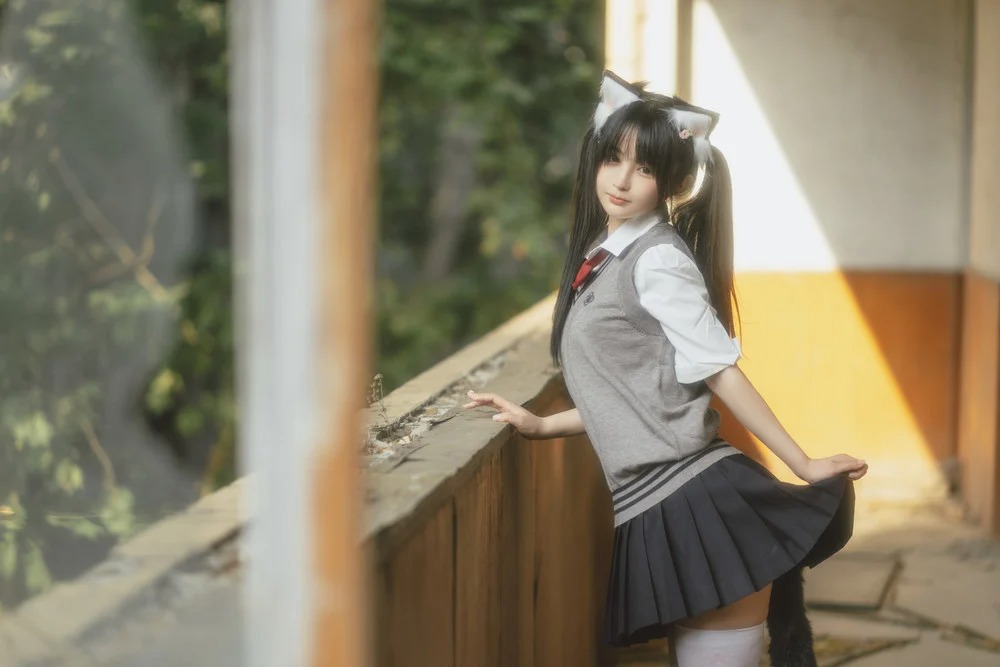 誘惑學(xué)生裝美女