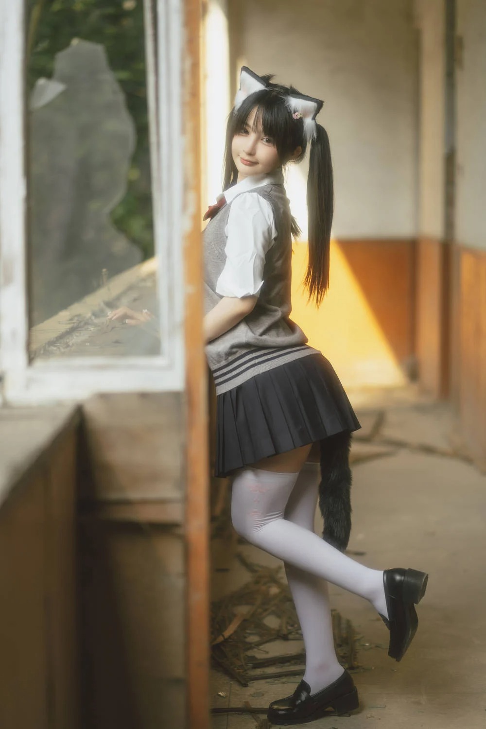 誘惑學(xué)生裝美女