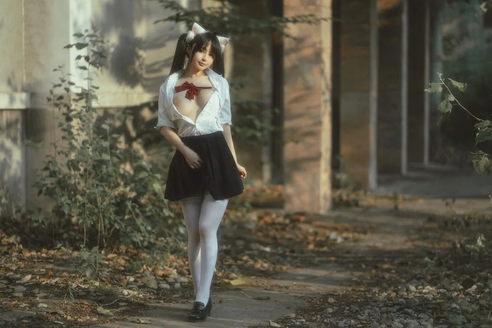 誘惑學(xué)生裝美女