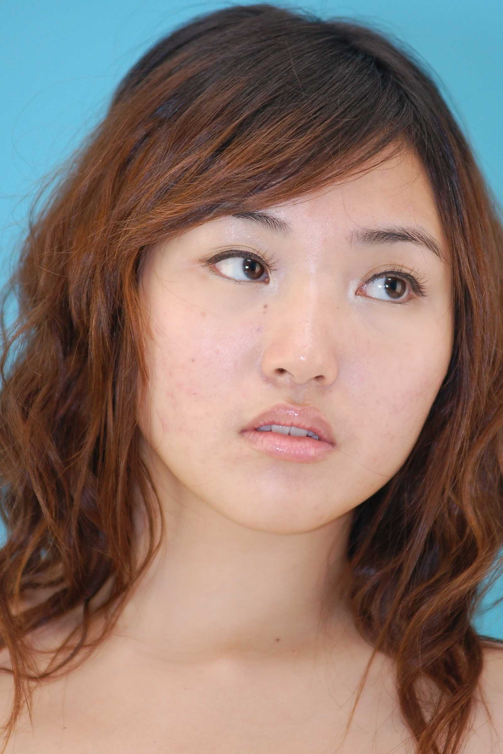 白嫩妹子姿勢(shì)可真是一絕
