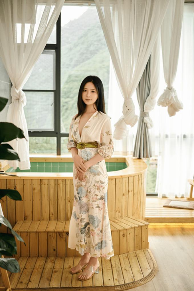 端莊美麗又大方