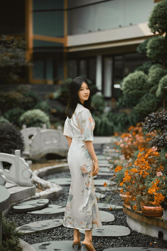 端莊美麗又大方