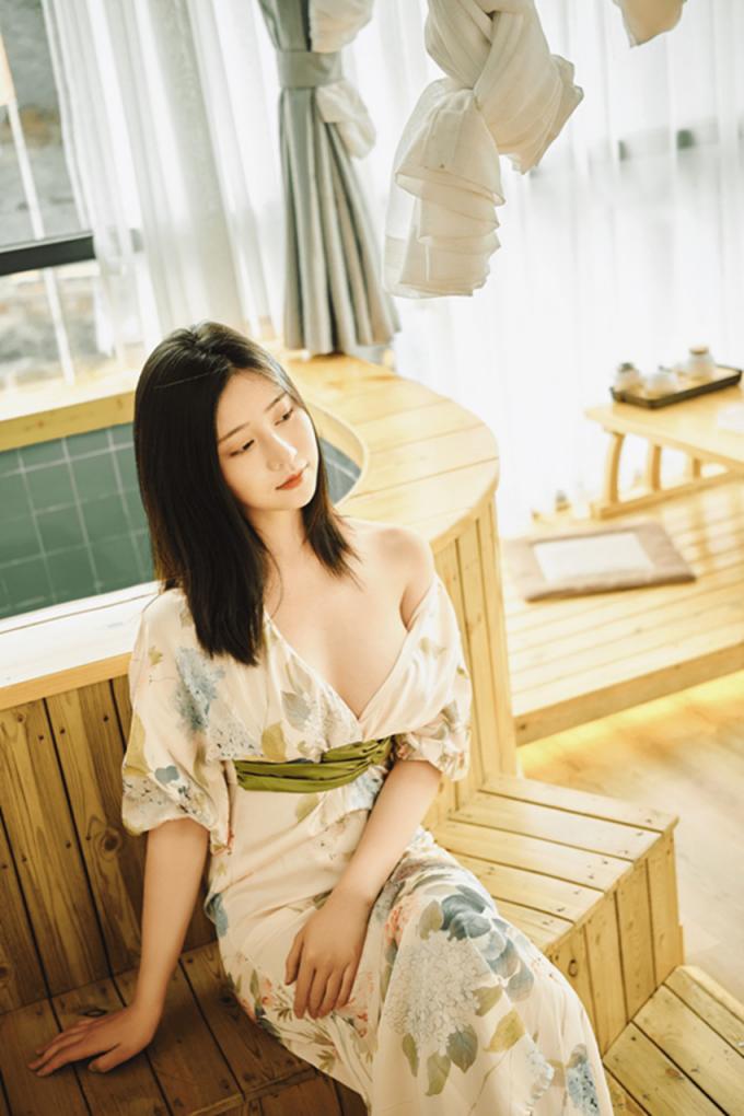 端莊美麗又大方