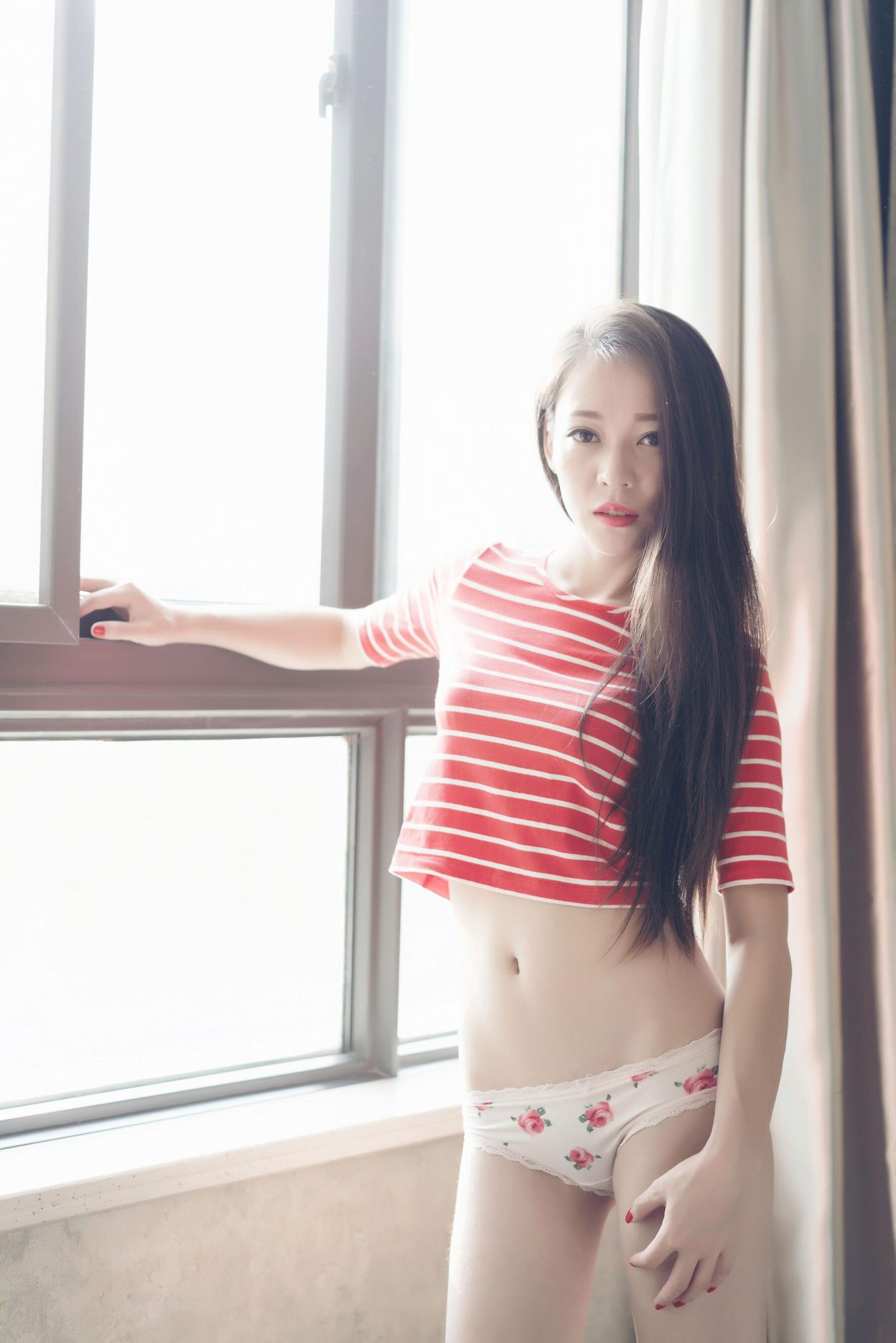 譚小靈[30P]