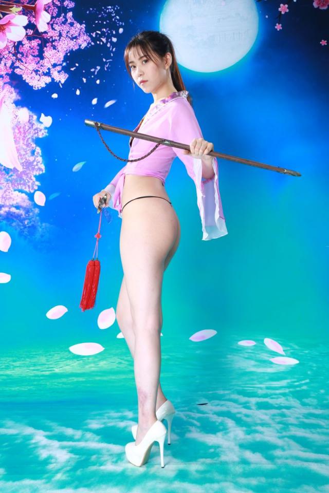 意境優(yōu)美妹子迷人[37P]