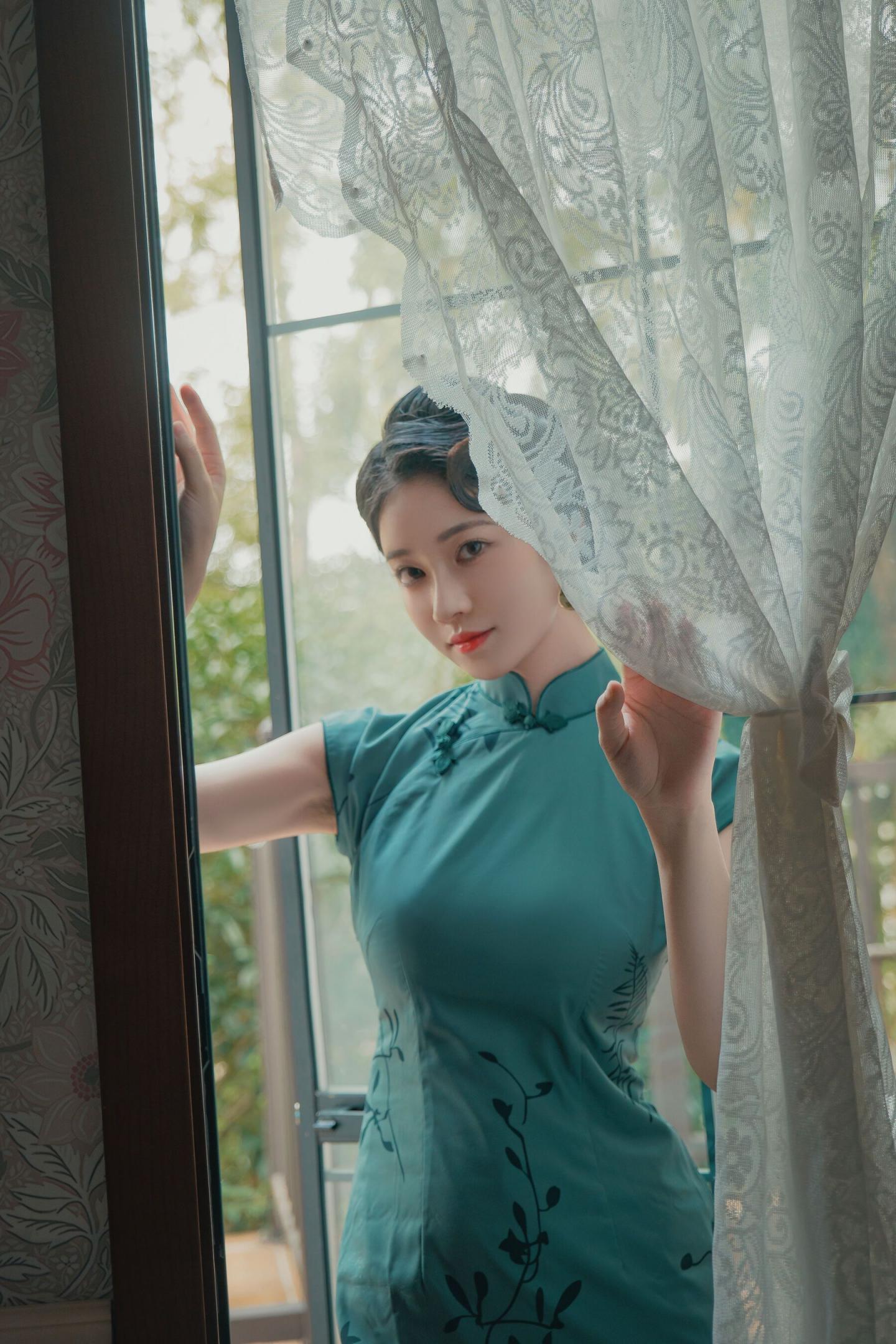 相思成河，情意綿綿，花開花落，歲月如梭_愛情的美妙與短暫