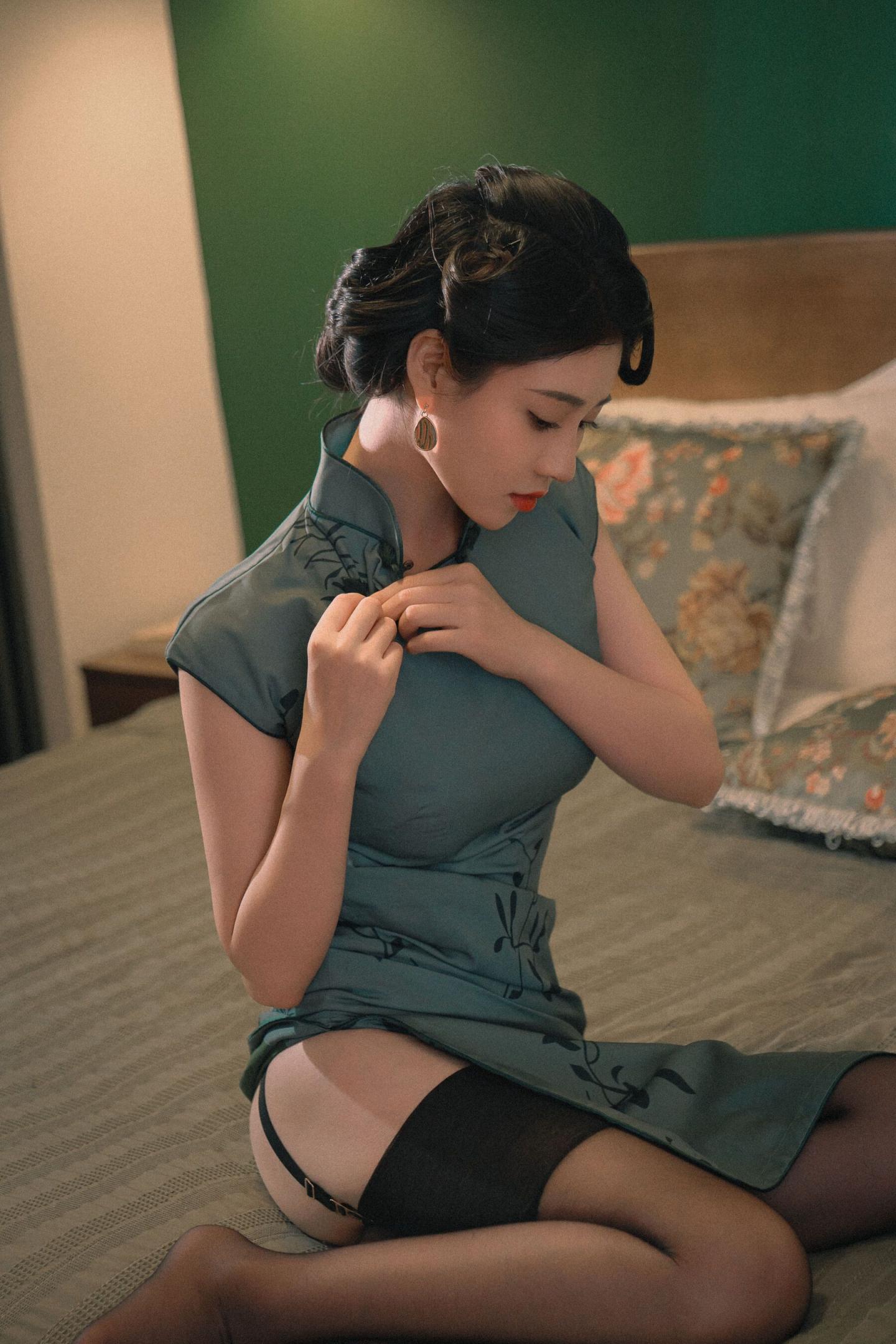 相思成河，情意綿綿，花開花落，歲月如梭_愛情的美妙與短暫